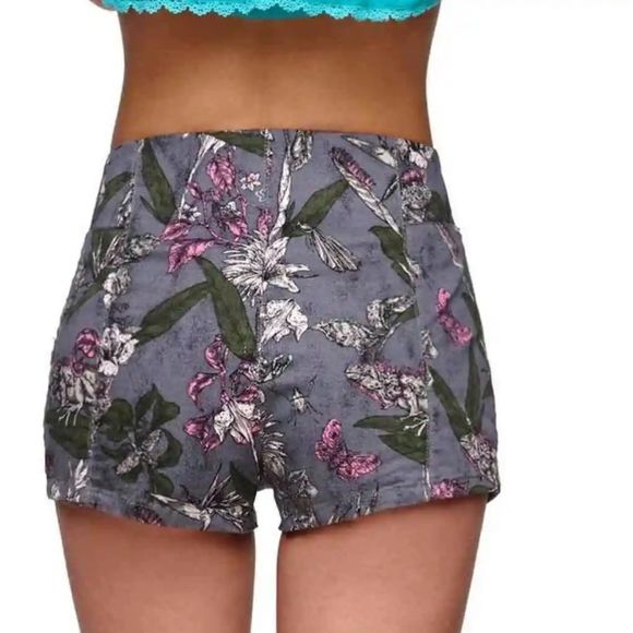FOX Racing Exotic High Waist Blue Foral Shorts Size 3‎ - Picture 2 of 16